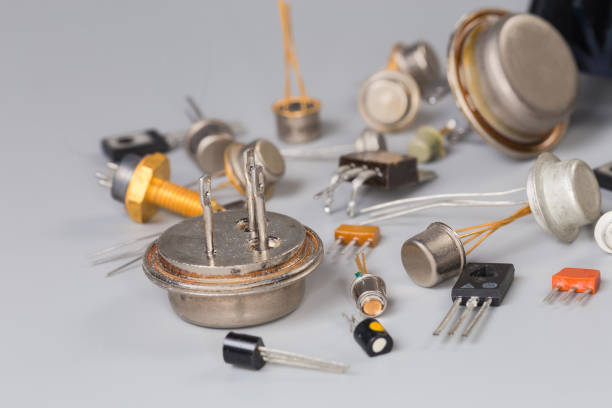 خرید ترایاک و تریستور